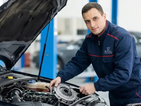 Cena zamene kvačila — Royal Auto Servis Beograd